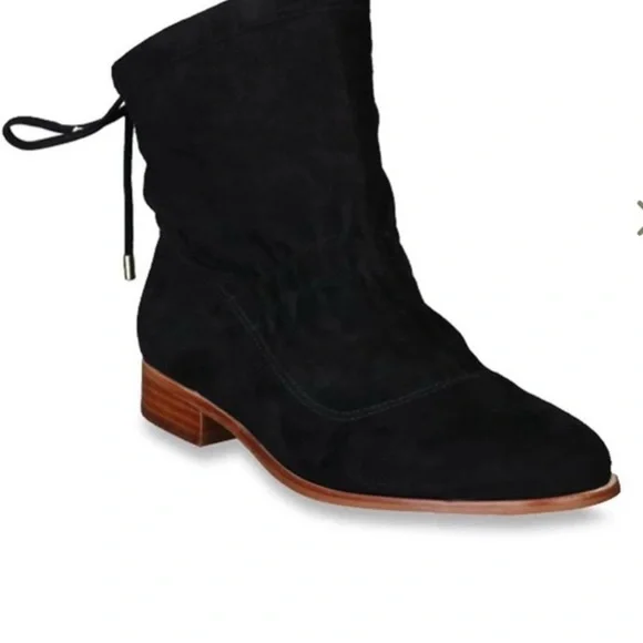 Clarks Black Suede Ankle Booties size 9 - Picture 2 of 9